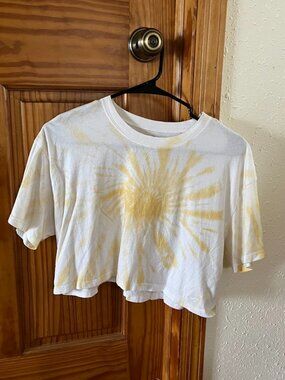 Hollister Women's Cropped Tie Dye T-Shirt, Yellow & White, Small